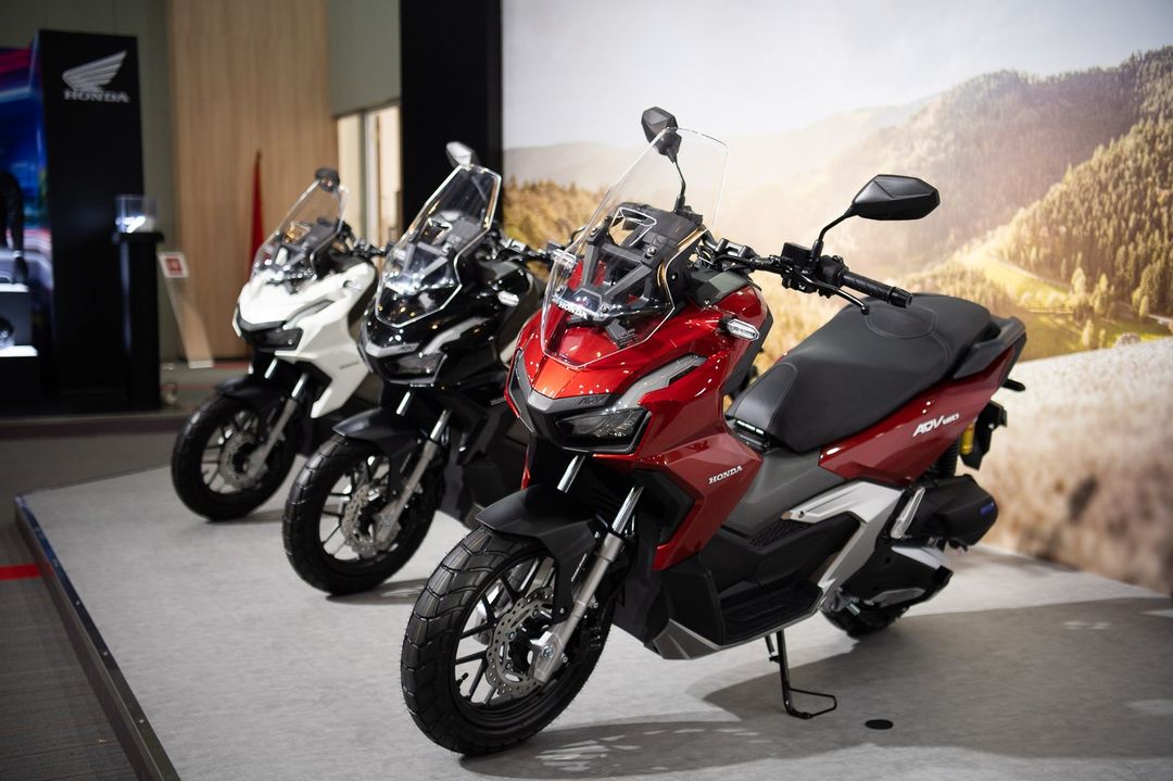 Riding Harian Pake Honda ADV 160, Tarikan Enteng & Handling Mantapp ...