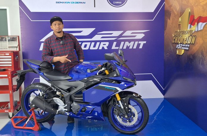 New Yamaha R25 Resmi diluncurkan dengan Mengusung DNA YZF-R9! Segini ...